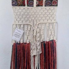 TAPIZ DECORATIVO DE MACRAME / CINTURON GUATEMALTECO /TONOS CORAL