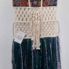 TAPIZ DECORATIVO DE MACRAME / CINTURÓN GUATEMALTECO / TONOS VERDE / AZUL