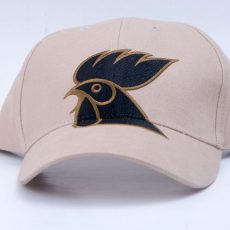 GORRA COLOR BEIGE CABEZA GALLO