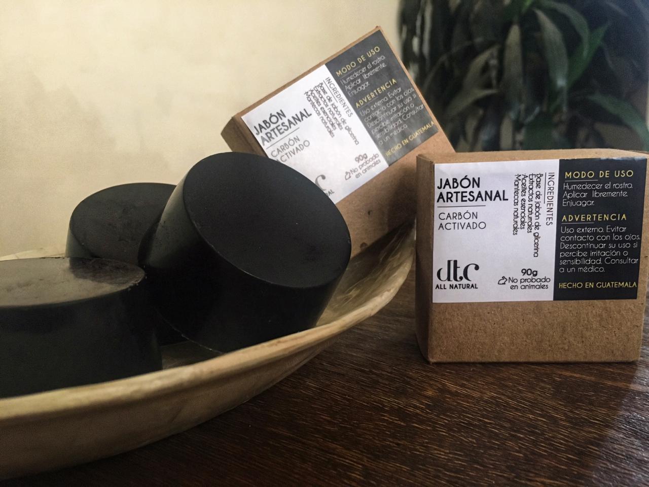 jabon artesanal carbon activado